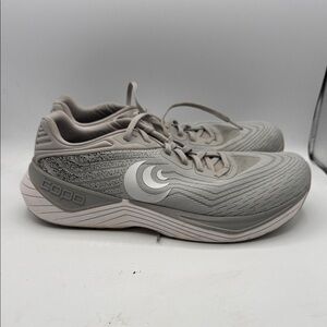 TOPO ILTRA FLY 5 5mm drop men’s 12 Gray Athletic Sneakers